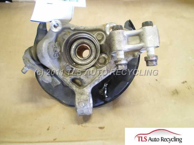 2004 Toyota Prius Front Spindle Knuckle (Right)