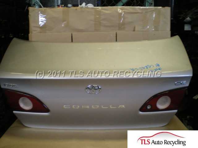 2001 Toyota Corolla Decklid