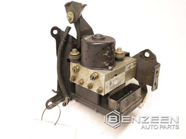 2010 Infiniti QX56 ABS Pump