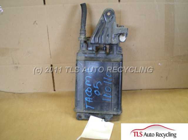 2005 Toyota Tacoma Fuel Vapor Canister