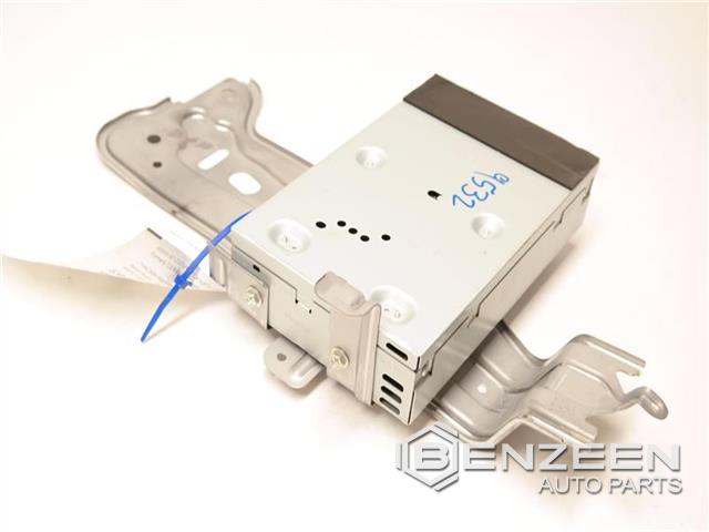 2011 Lexus CT 200H Radio / Amplifier