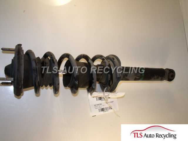 2001 Lexus IS 300 Strut