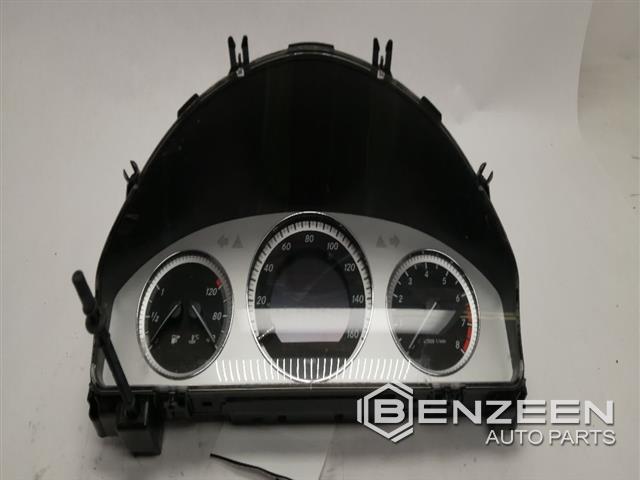 2011 Mercedes-Benz GLK350 Speedometer / Head Cluster