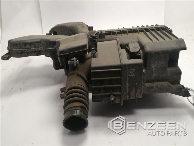 2009 Toyota Highlander Hybrid Air Cleaner Box