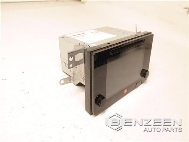 2017 Toyota Prius Radio / Amplifier