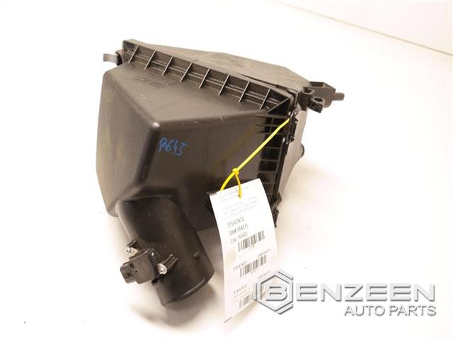 2018 Toyota RAV 4 Air Cleaner Box