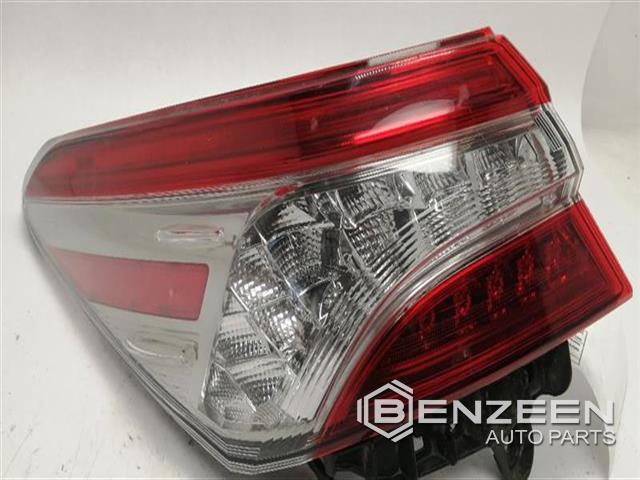 2018 Toyota Camry Hybrid Tail Lamp (Left)