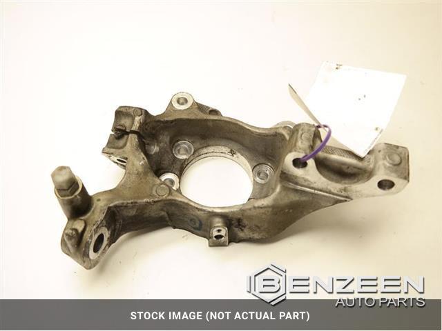 2013 Nissan Pathfinder Front Spindle Knuckle (Right)