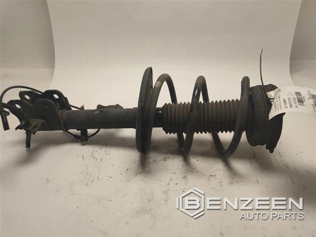 2013 Nissan Pathfinder Strut (Right)