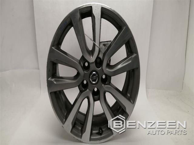 2013 Nissan Pathfinder Wheel / Rim (Left)