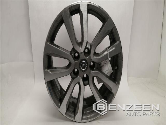 2013 Nissan Pathfinder Wheel / Rim (Left)