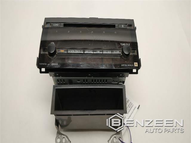 2009 Toyota Prius Radio / Amplifier