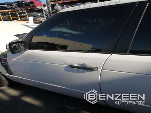 2010 Land Rover Range Rover Front Door (Left)