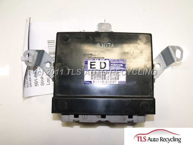 1998 Lexus GS 300 Computer / Module (Left)