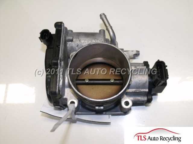 2002 Lexus ES 300 Throttle Body