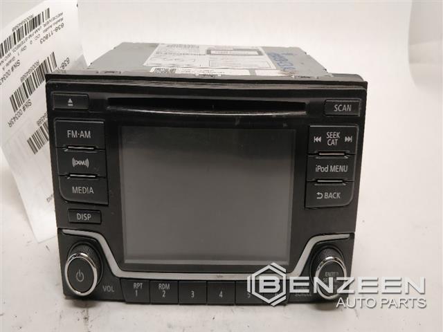 2018 NISSAN Sentra Radio / Amplifier