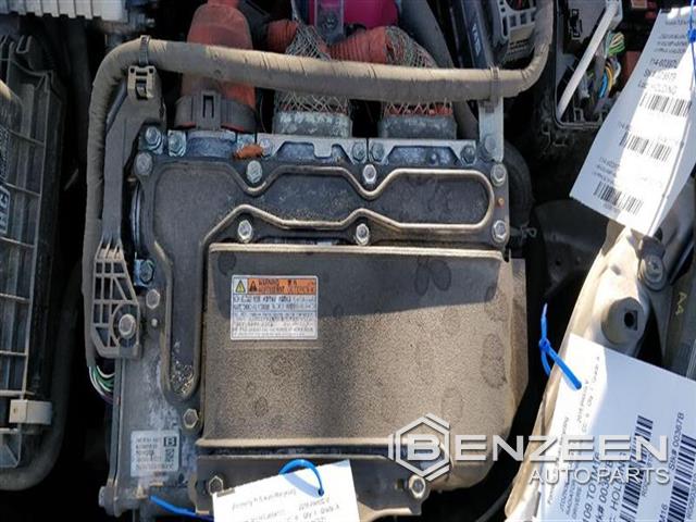 2016 Toyota Prius V Inverter