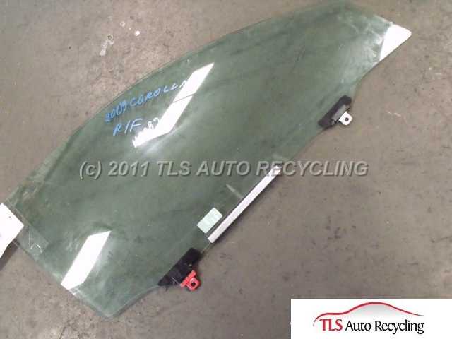 2010 Toyota Corolla Front Door Glass (Right)