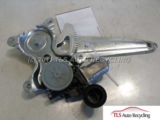 2013 Toyota Corolla Rear Window Regulator (Right)