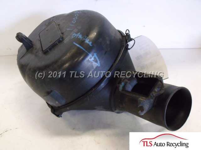 1999 Lexus LS 400 Air Cleaner Box