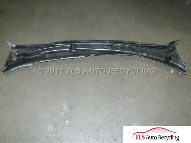2006 Toyota Sienna Cowl Vent Panel