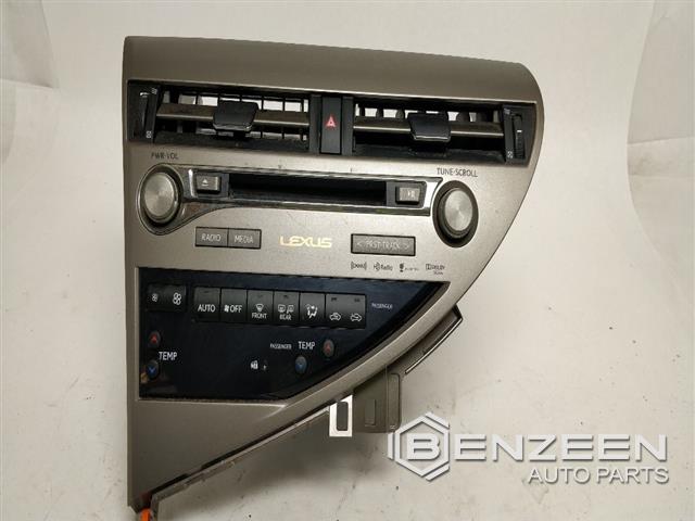 2013 Lexus RX 450h Radio / Amplifier