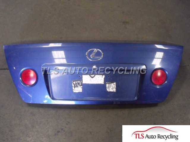 2003 Lexus IS 300 Decklid