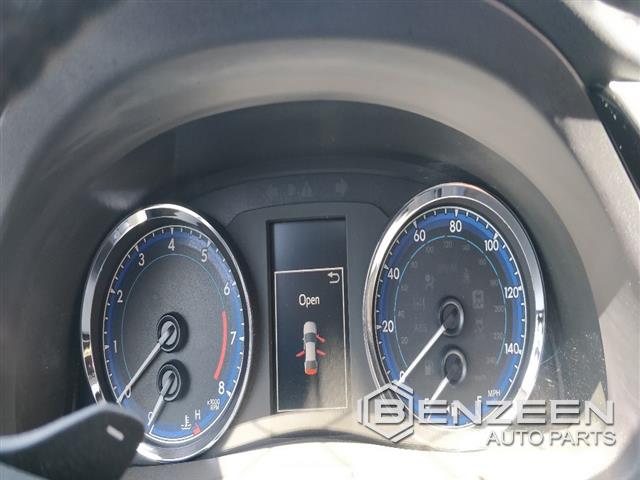 2017 Toyota Corolla Speedometer / Head Cluster