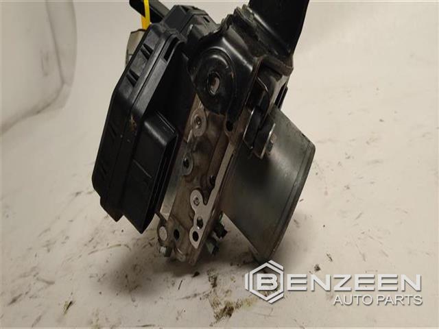 2014 Lexus IS 350 ABS Pump