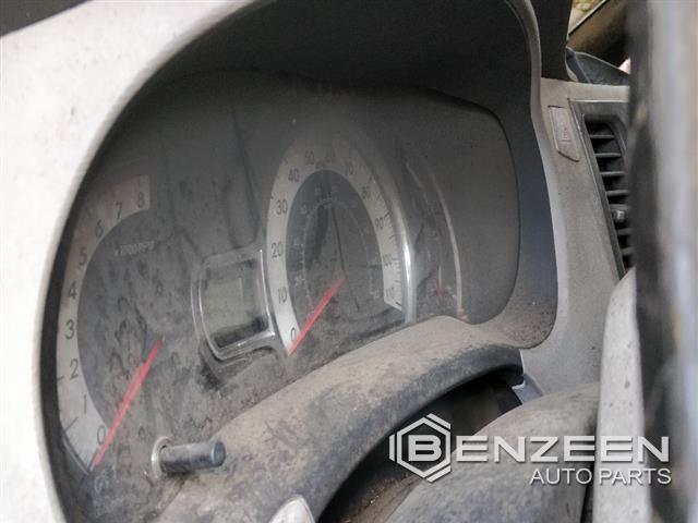 2011 Toyota Sienna Speedometer / Head Cluster