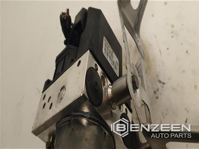 2003 Porsche Boxster S ABS Pump