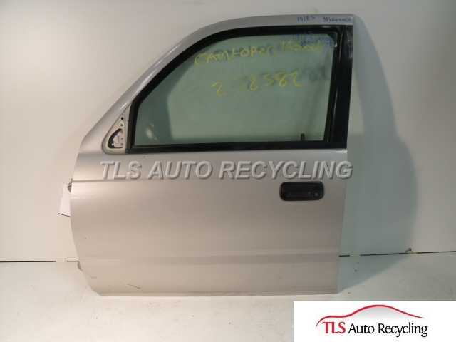 2001 Toyota 4 Runner Front Door (Left)