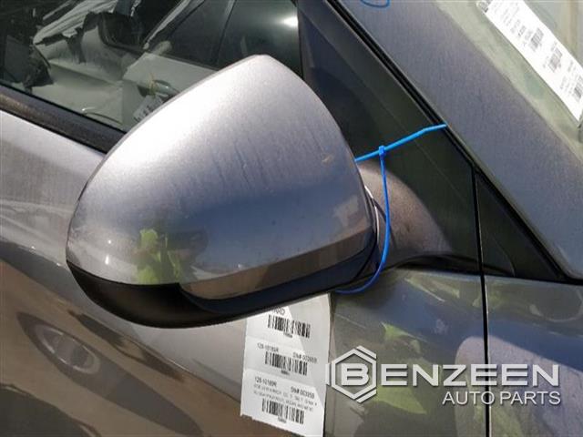 2018 HYUNDAI Elantra Side View Mirror (Right)