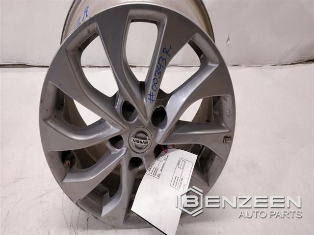 2018 NISSAN Sentra Wheel / Rim