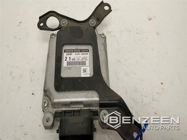 2017 LEXUS RC 200t Computer / Module