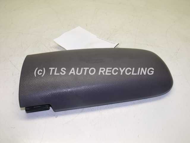 2001 Toyota Celica Console Front