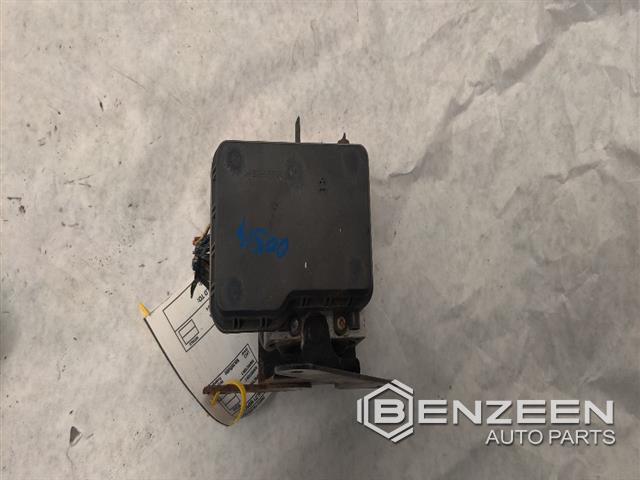 2004 Toyota Tundra ABS Pump