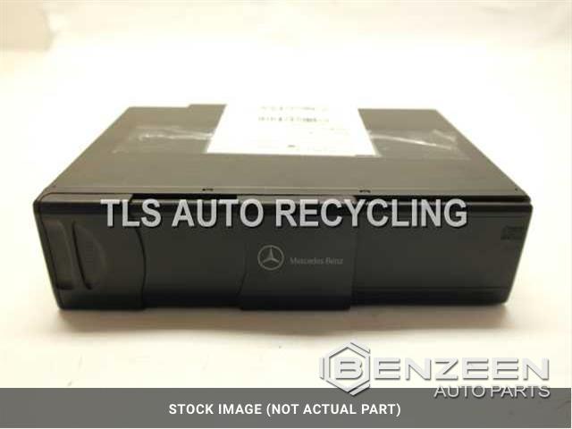 2006 Mercedes-Benz S500 Radio / Amplifier