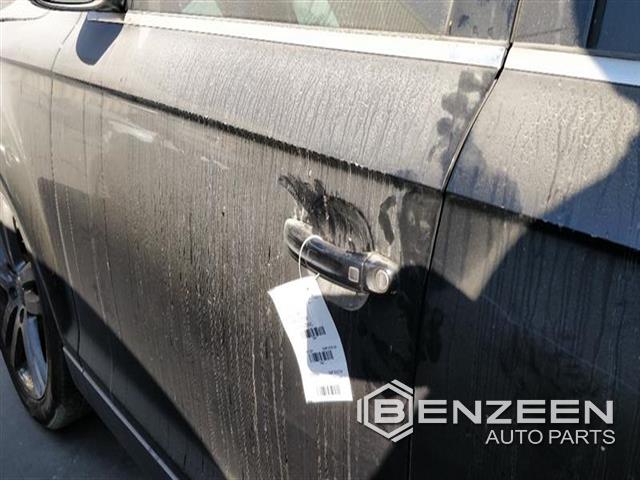 2007 Audi Q7 Front Door (Left)