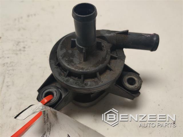2012 Toyota Camry Hybrid Coolant Pump