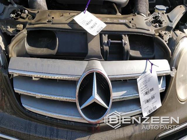 2007 Mercedes-Benz CLK350 Grille