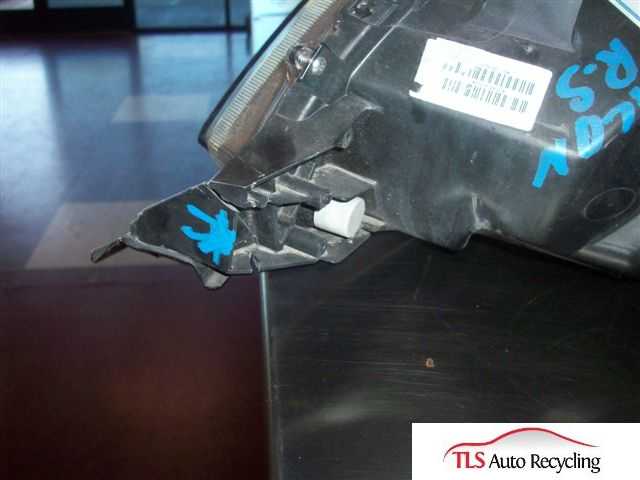 2008 Toyota Avalon Headlamp Assembly (Right)