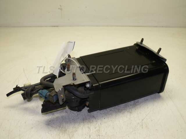 2003 Toyota MR 2 Fuel Vapor Canister