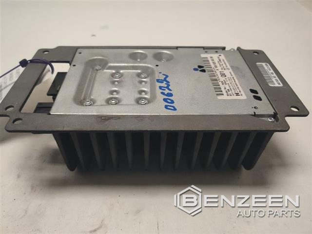 2007 Mercedes-Benz CLK350 Radio / Amplifier