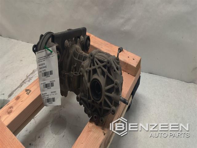 2013 Nissan Pathfinder Differential / Carrier Assembly
