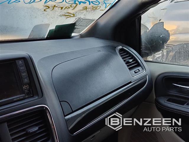2017 Dodge Caravan Air Bag (Right)