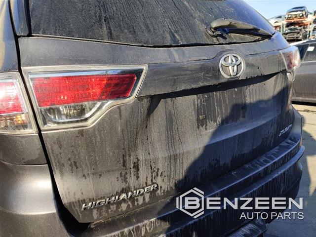 2015 Toyota Highlander Hybrid Decklid
