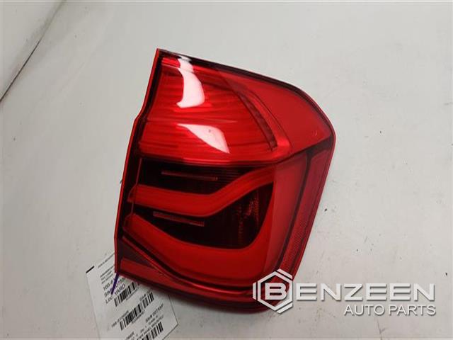 2018 BMW 330i Tail Lamp (Right)