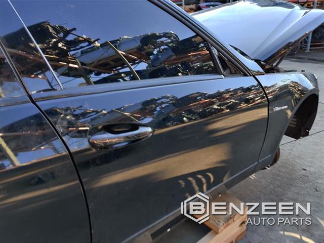 2010 Mercedes-Benz E550 Front Door (Right)