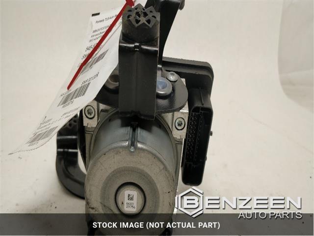 2015 BMW 328i ABS Pump